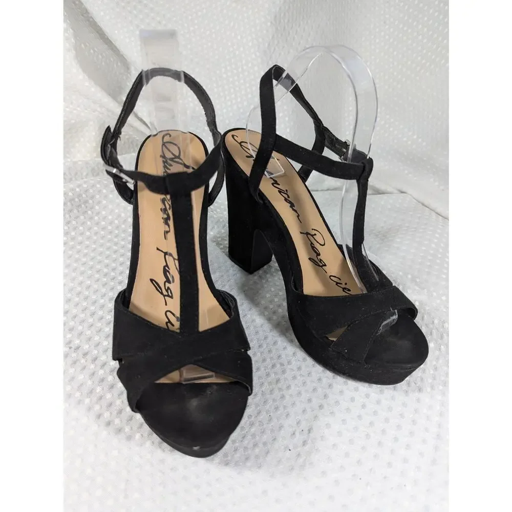 NWOT-1 SHOW! AMERICAN RAG! BLACK SUEDE MICROFIBER SUPER CHUNKY HEELS! SZ 10M